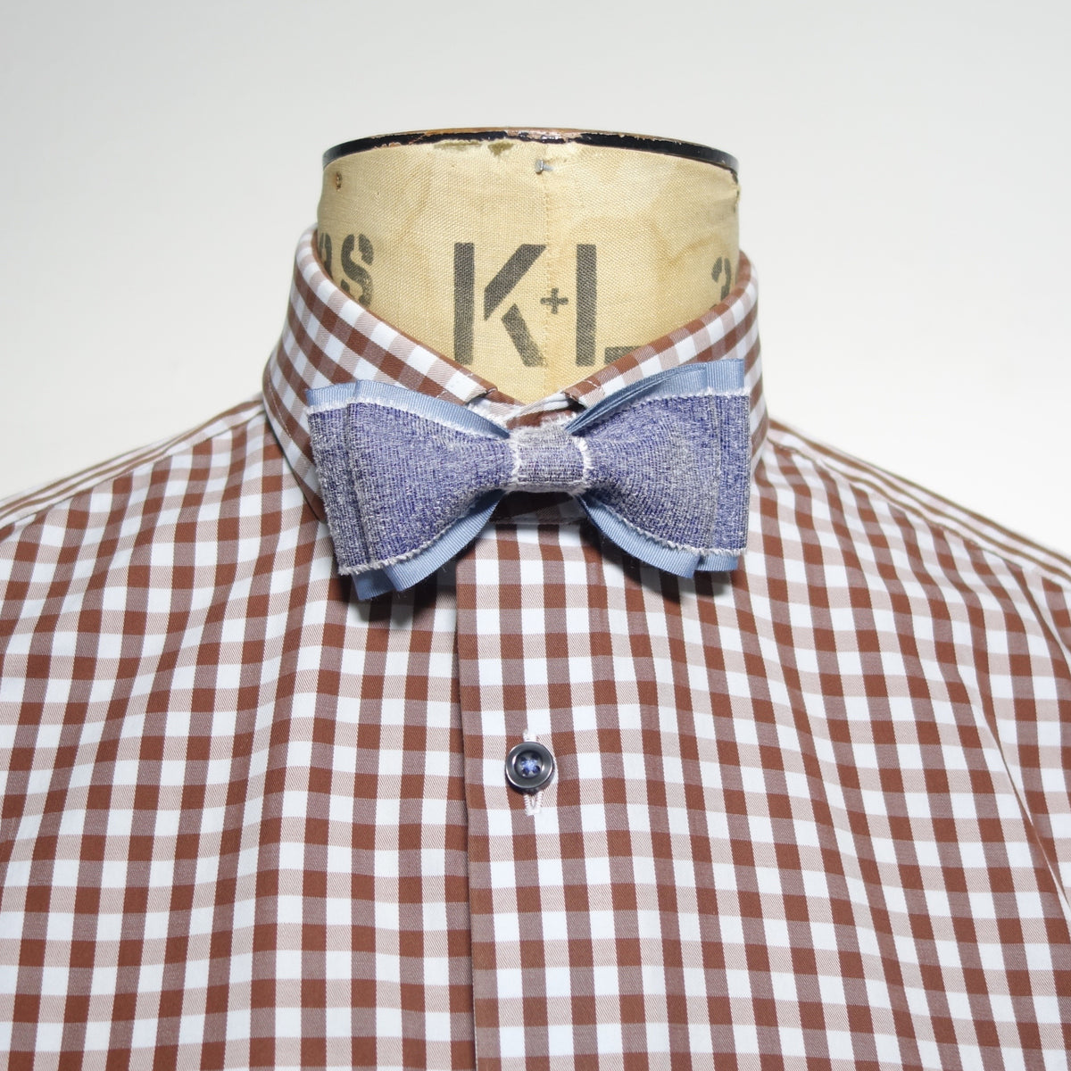 The Reader Bow Tie – UJI and